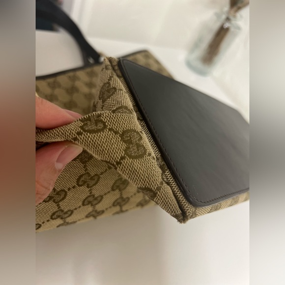 EUC Gucci Canvas Tote in rarely used condition - Picture 17 of 17